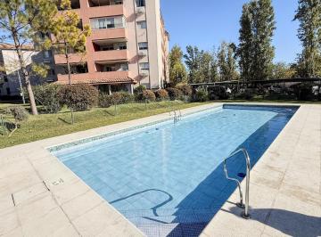 Departamento · 105m² · 7 Ambientes · 1 Cochera · Departamento en Alquiler 3 Dorm. con Cochera - Complejo Privado Bardas Zona Sur