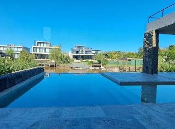 Casa · 430m² · 7 Ambientes · 2 Cocheras · Yacht Nordelta - 4 Suites Al Agua - a Estrenar