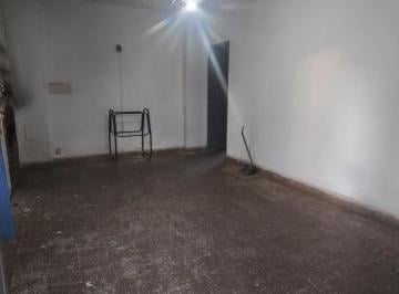 Casa · 98m² · 4 Ambientes · Casa en Venta en Mendiolaza con Gran Potencial, Lote de 320 m² y Excelente Ubicación