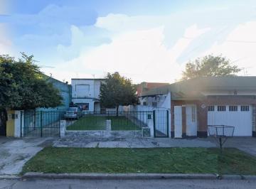 Casa · 300m² · 5 Ambientes · 2 Cocheras · Casa Multifamiliar Villa Tesei