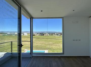 Casa · 210m² · 5 Ambientes · 2 Cocheras · Casa en Venta 4 Dorm. Zona Potrero de Garay