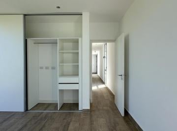 Casa · 210m² · 5 Ambientes · 2 Cocheras · Casa en Venta 4 Dorm. Zona Potrero de Garay