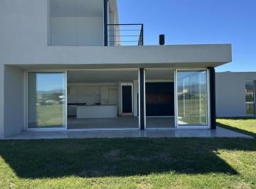 Casa · 210m² · 5 Ambientes · 2 Cocheras · Casa en Venta 4 Dorm. Zona Potrero de Garay