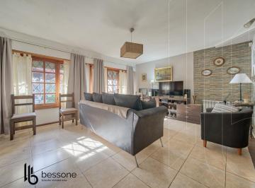 Casa · 162m² · 5 Ambientes · 2 Cocheras · Casa Mas 2 Deptos en Constitución