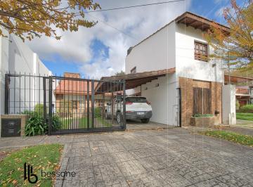 Casa · 162m² · 5 Ambientes · 2 Cocheras · Casa Mas 2 Deptos en Constitución