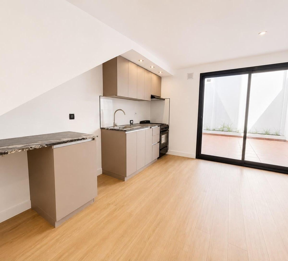 PH 2 amb, 64m² a estrenar con patio en Parque Luro