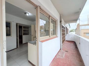 Departamento · 75m² · 4 Ambientes · 1 Cochera · Departamento en Plena Capital, Dos Habitaciones