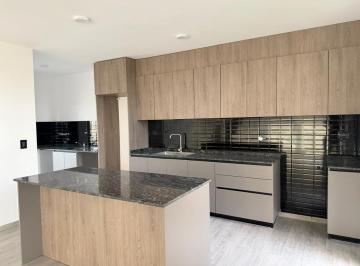 Casa · 227m² · 4 Ambientes · 2 Cocheras · Venta - Casa 227 m² Cubiertos - Cuestas de Manantiales
