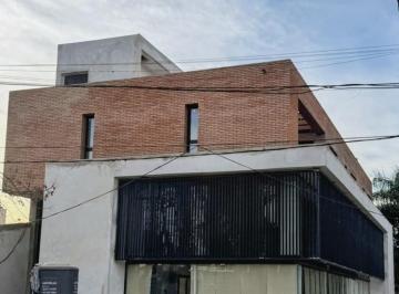Local comercial · 200m² · 4 Ambientes · Local en Barrio Jardin Calle Talleres Esquina Jose Patiño 200 m 30 de Frente