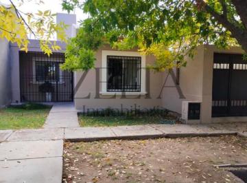 Casa de 3 ambientes, San Martín · Vendo Casa en Barrio Los Olivos II, San Martín