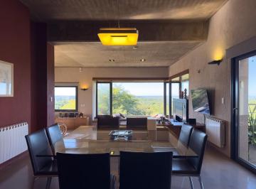 Casa · 800m² · 4 Dormitorios · 9 Cocheras · Casa en Venta 4 Dorm. en Corral de Barrancas Pura Exclusividad