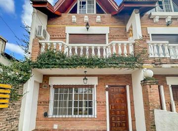 Casa · 140m² · 4 Ambientes · Casa Tríplex en Venta San Fernando