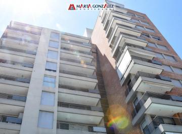 Departamento · 74m² · 3 Ambientes · 1 Cochera · Tres Ambientes en Alquiler con Cochera