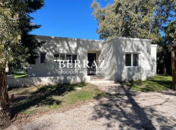 Casa · 130m² · 4 Ambientes · Casa Venta 3 Dorm. Barrio Santa Clara Lote de 715 m² Manzanares, Pilar