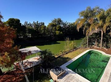 Casa · 280m² · 5 Ambientes · 1 Cochera · Casa en Alquiler en Las Glorietas, Nordelta, Tigre