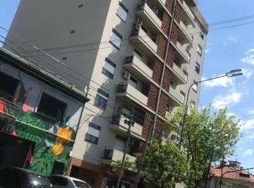 Departamento · 45m² · 2 Ambientes · Depto 2 Amb Al Frente con Balcón | Mitre y Lavalle