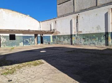 Bodega-Galpón de 3 ambientes, Lomas de Zamora · Galpón con Oficinas