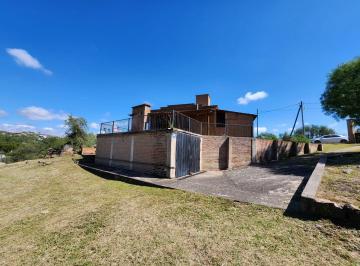 Casa de 4 ambientes, Estancia Vieja · Hermosa Propiedad con Parque y Piscina en Estancia Vieja