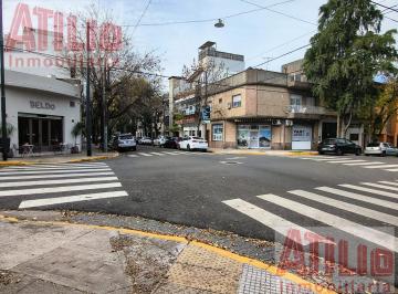 Local comercial · 180m² · 4 Ambientes · PH en Saavedra Entrada Independiente Ideal Uso Profesional Depòsito Oficinas Actividad Interna