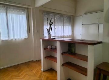 Departamento · 27m² · 1 Ambiente · Venta Monoambiente P 5ª a La Calle Once. Mucha Luz