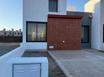 Casa · 82m² · 6 Ambientes · 1 Cochera · Duplex 2 Dorm. y 2 Baños Nobu con Escritura