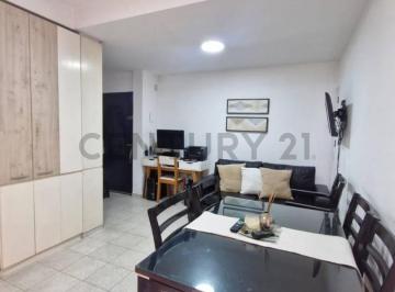 Departamento · 50m² · 3 Ambientes · Departamento en Venta de 2 Dorm., Planta Baja con Patio