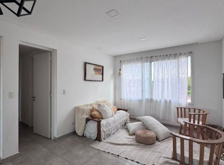 Departamento · 90m² · 6 Ambientes · 1 Cochera