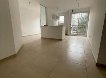 Departamento de 2 ambientes, Córdoba · Alto Alberdi - a 1 Cdra de La Plaza - 3er Piso Frente