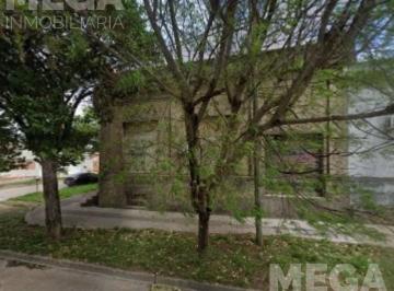 Casa · 340m² · 5 Ambientes · Sarmiento 700 - Casa en Venta