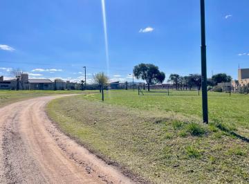 Terreno · 854m² · Terreno en Valle del Golf con Servicios, Primera Etapa, Lote en Esquina Fondo Norte