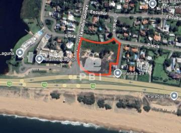 Foto1 · Terreno en Venta Frente Al Mar, con Proyecto 4 Pisos Aprobado - Ref: Pbi15876