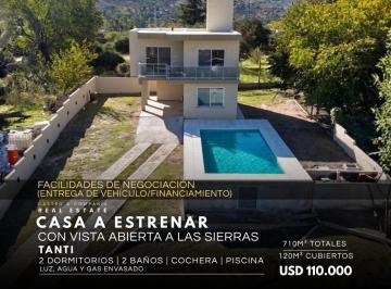 Casa · 120m² · 4 Ambientes · 1 Cochera · Venta Casa Premium de 2 Dorm. y Piscina a Estrenar con Vista a Las Sierras – Tanti