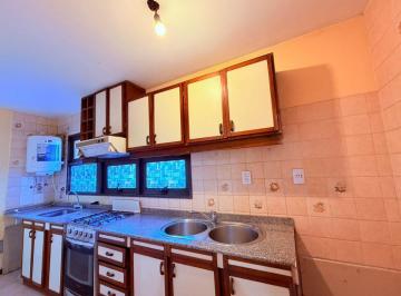 Departamento · 90m² · 6 Ambientes · Departamento 3 Dorm. en Alquiler