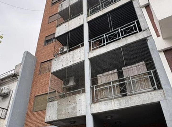 Venta. Semipiso. Floresta. 3amb. 5to Frente. Cochera. Balcon Terraza. Apto Crédito