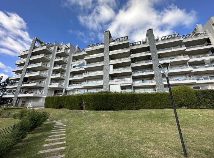 Departamento · 46m² · 2 Ambientes · 1 Cochera