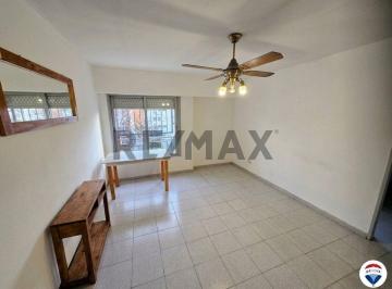 PH · 37m² · 2 Ambientes · Venta PH de 2 Amb en Parque Patricios - Apto Credito