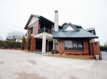Casa · 450m² · 5 Ambientes · 2 Cocheras · Venta Casa 5 Amb Sierra de Los Padres