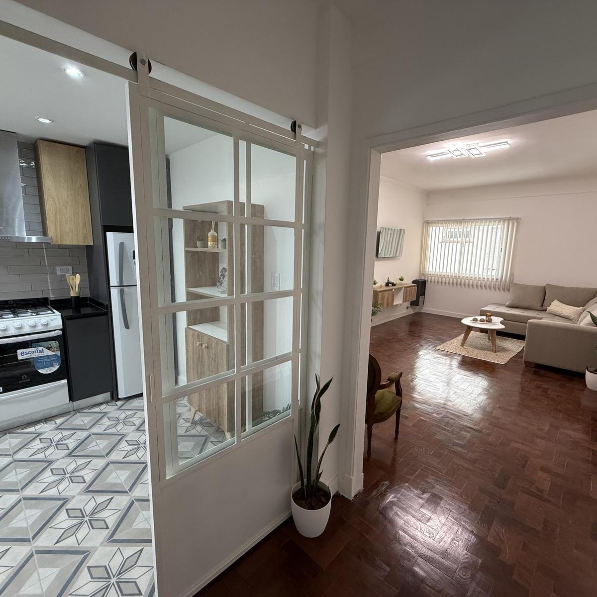 Venta tres ambientes totalmente reciclado zona plaza mitre