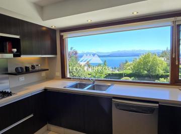 Casa · 235m² · 6 Ambientes · 2 Cocheras · Casa en Venta en Melipal, Bariloche - 5 Dorm. y Quincho - Gran Vista Al Lago