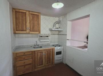Casa · 26m² · 2 Ambientes · 1 Cochera · Casa en Alquiler
