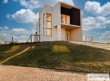 Casa · 150m² · 4 Ambientes · 2 Cocheras · Casa Venta Santa Clara Al Sur Canning