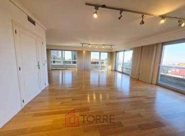 Departamento · 260m² · 5 Ambientes · 2 Cocheras · Elegante Depto en Alquiler en Torre Amalfi, con Amenities y Seguridad, Zona Lincold School