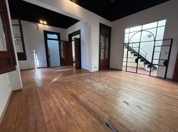 Casa de 4 ambientes, Caballito · Dueño Vende || Luminosa Casa en Caballito Remodelada || Lote Propio