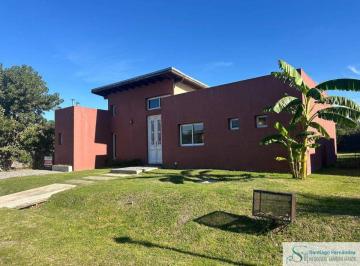 Casa de 4 ambientes, Pilar · Casa en Venta C/ Cochera en Manzanares Chico