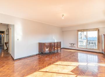 Departamento · 111m² · 4 Ambientes · Venta Departamento 4 Ambientes Piso Alto en Constitución Apto Crédito Caba