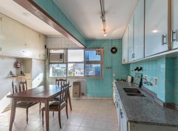 Departamento · 111m² · 4 Ambientes · Venta Departamento 4 Ambientes Piso Alto en Constitución Apto Crédito Caba