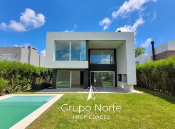 Casa · 200m² · 5 Ambientes · 4 Cocheras · Casa en Venta en Los Castaños, Nordelta, Oportunidad!