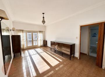 Departamento · 55m² · 2 Ambientes · Venta - Departamento de 2 Ambientes con Dependecia Al Frente Zona Centro