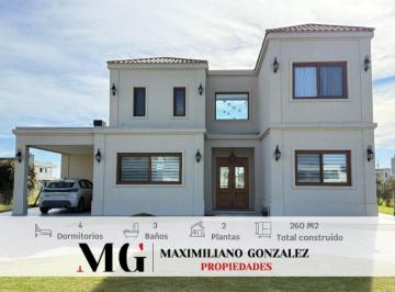Casa · 220m² · 5 Ambientes · 2 Cocheras · Casa Venta - La Providencia