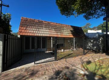 Casa · 140m² · 4 Ambientes · 3 Cocheras · Casa en Manuel B Gonnet